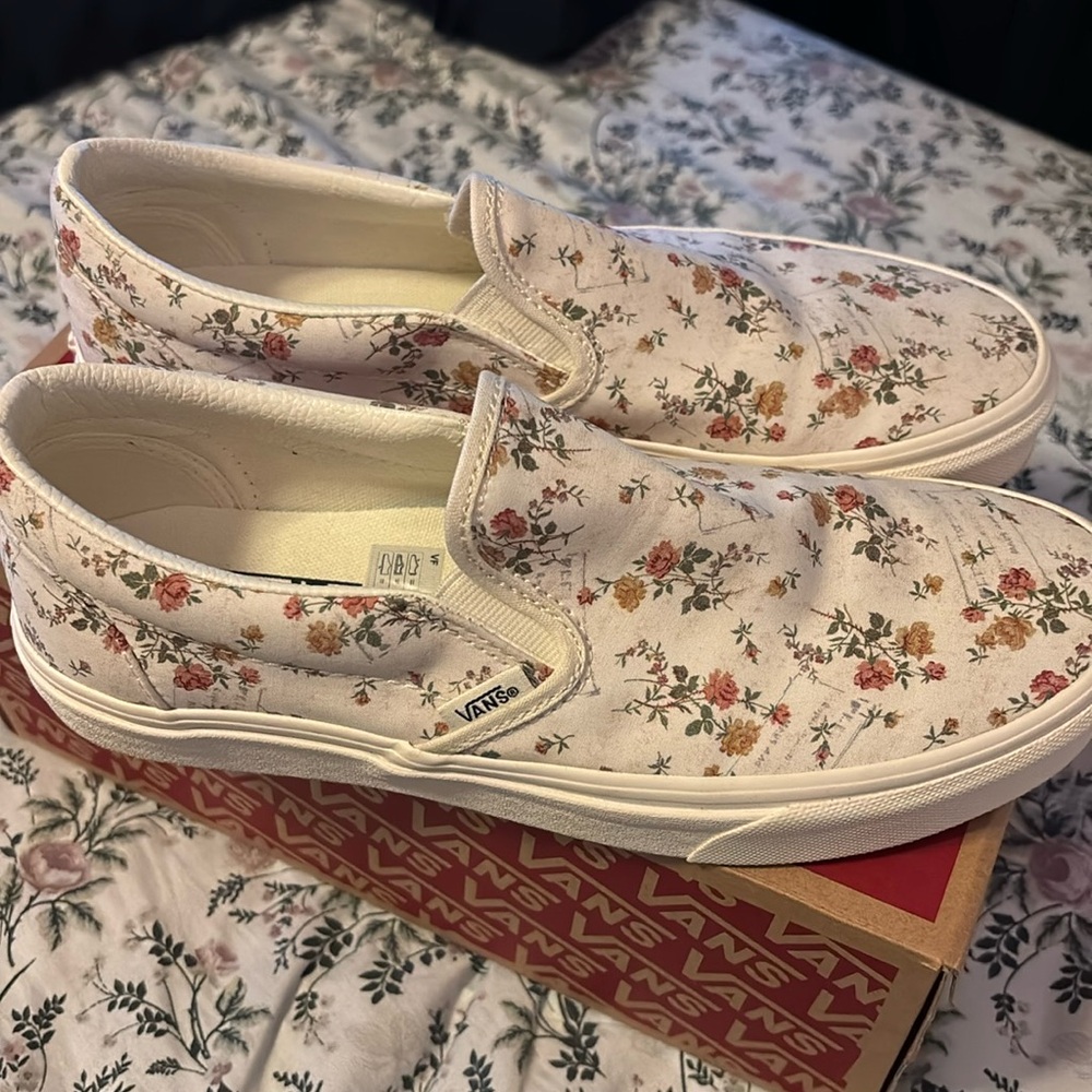 Floral Slip on Vans